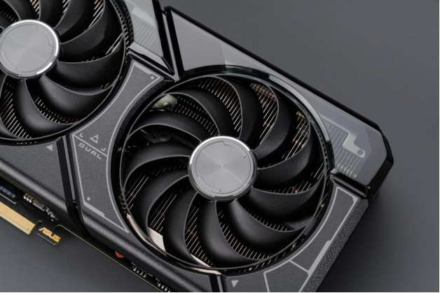 捕捉实力帕鲁 华硕DUAL RTX4070S显卡成就信仰！